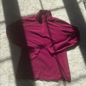 Columbia Magenta Fleece Long Sleeve Hoodie  – Size XS | Mountain Ready |
